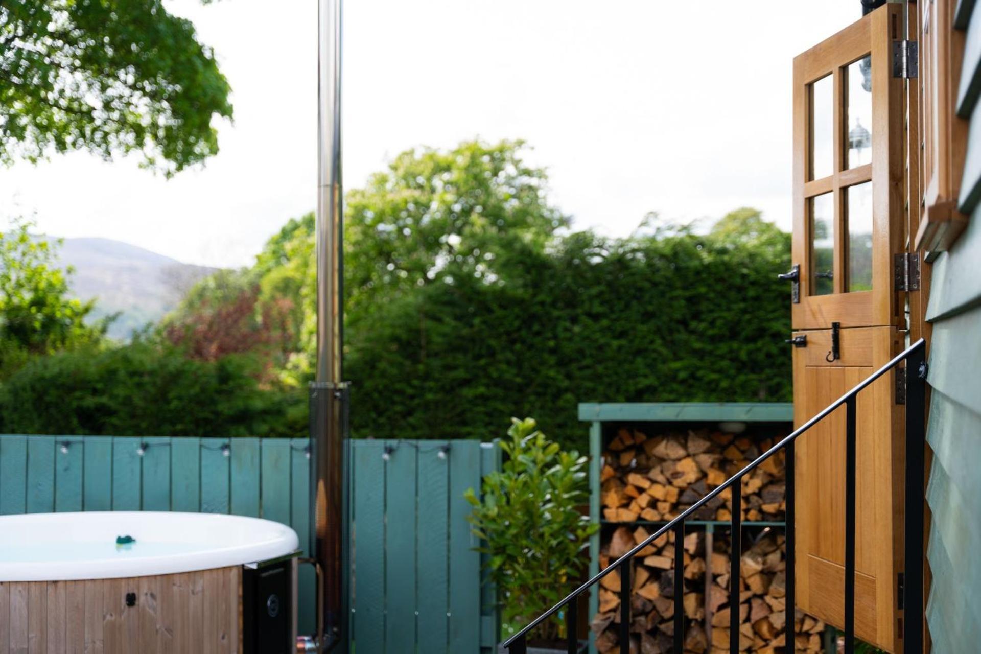 Villa Driftwood & Hot Tub Fort William Esterno foto